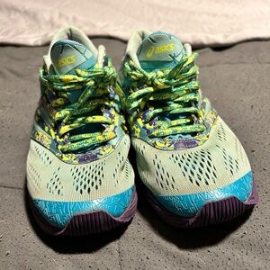 ASICS women’s tennis shoes